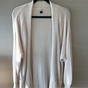 Knitted cardigan sweater